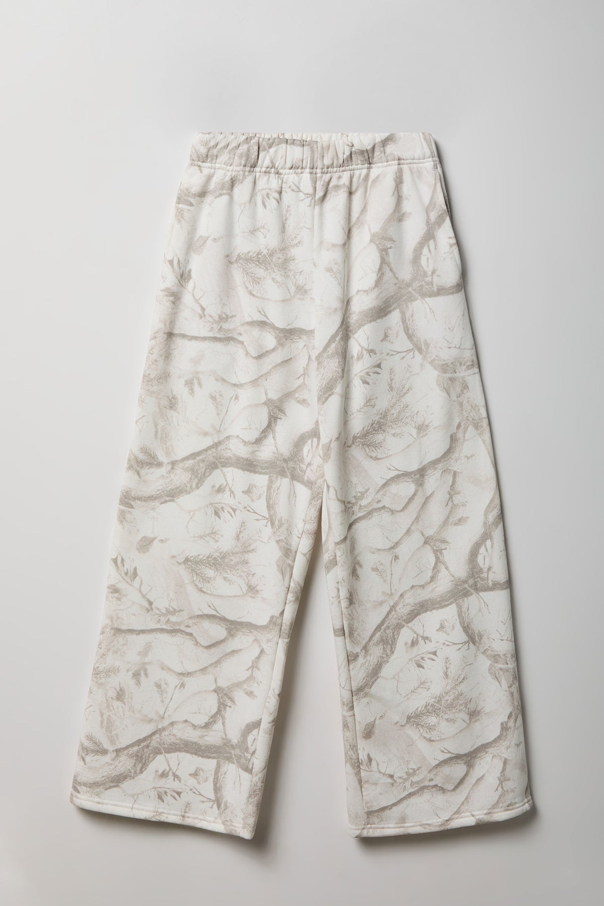 Alt View 4. Fleece Ultra Wide Leg Sweatpant - Camouflage