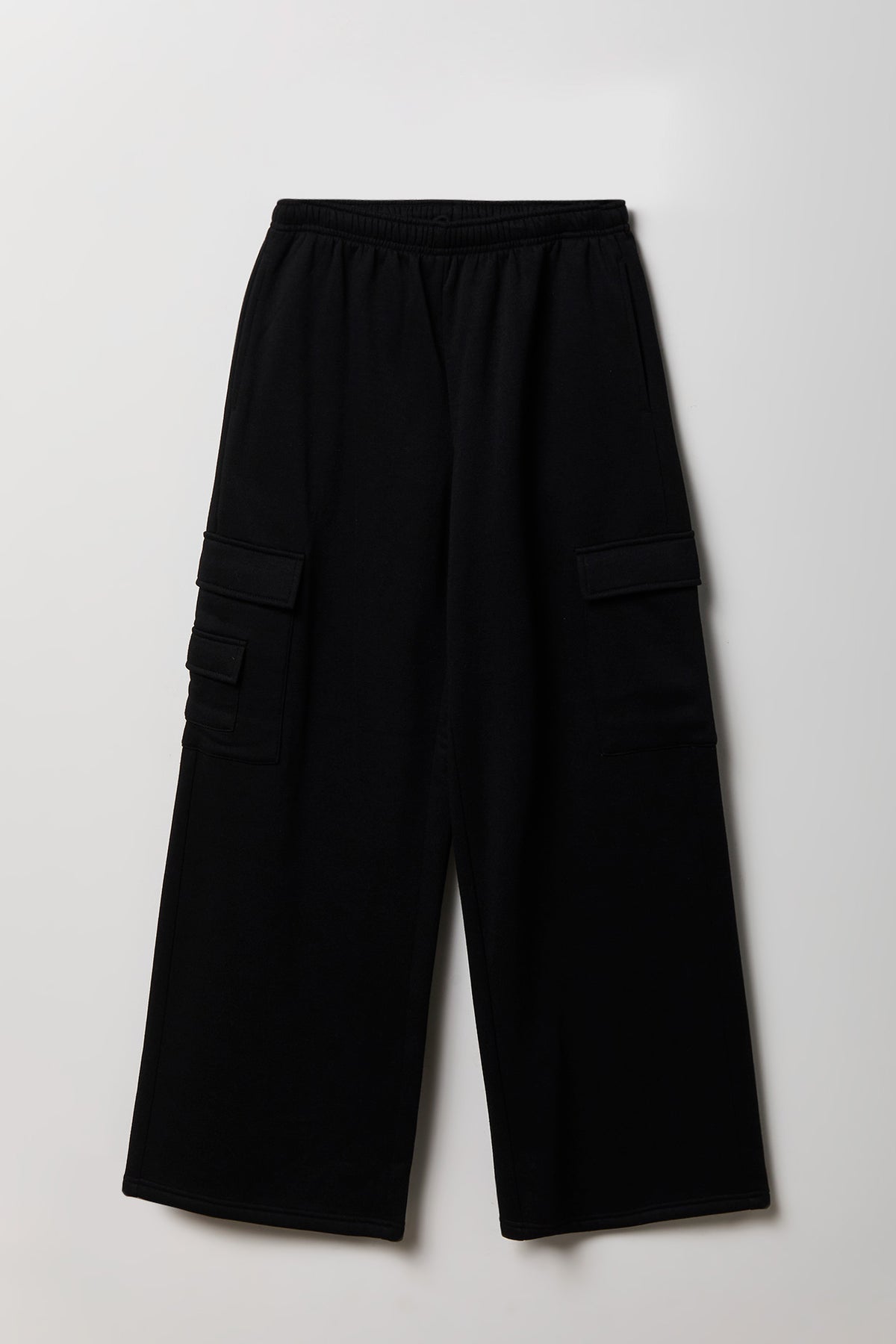 Fleece Low Rise Wide Leg Cargo Sweatpant - Black