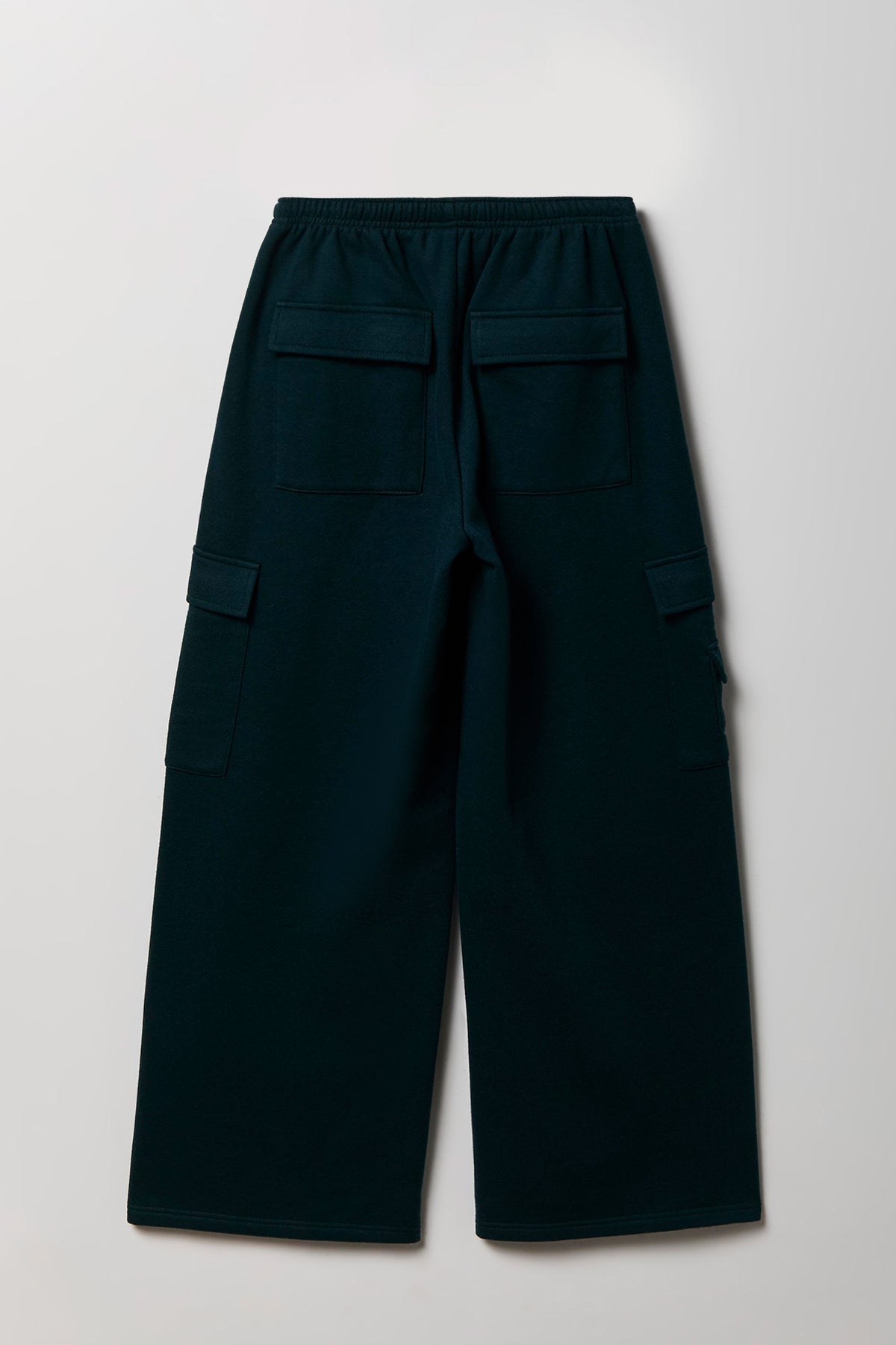 Alt View 2. Fleece Low Rise Wide Leg Cargo Sweatpant - Green