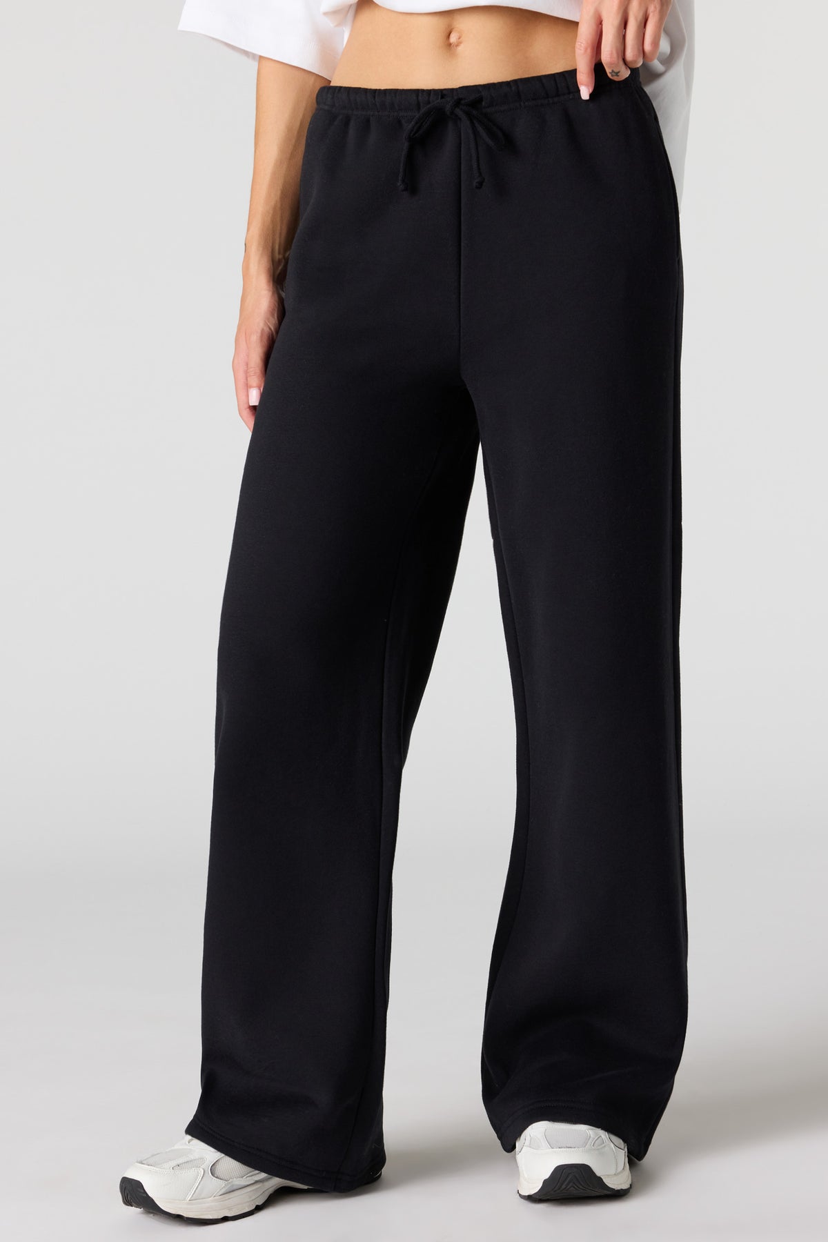 Alt View 2. Luxe Fleece Wide Leg Sweatpant - Black