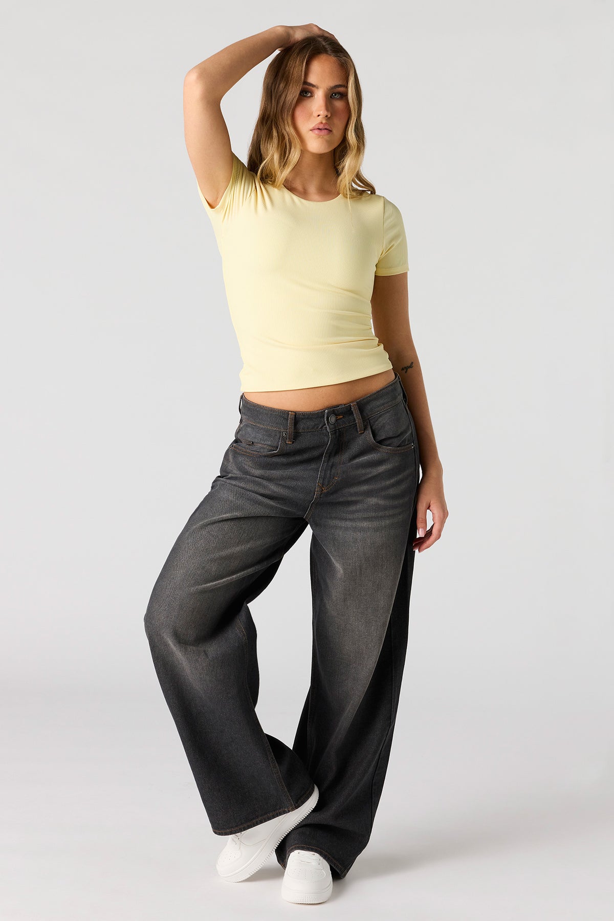 Alt View 3. Contour Ribbed T-Shirt - Yellow
