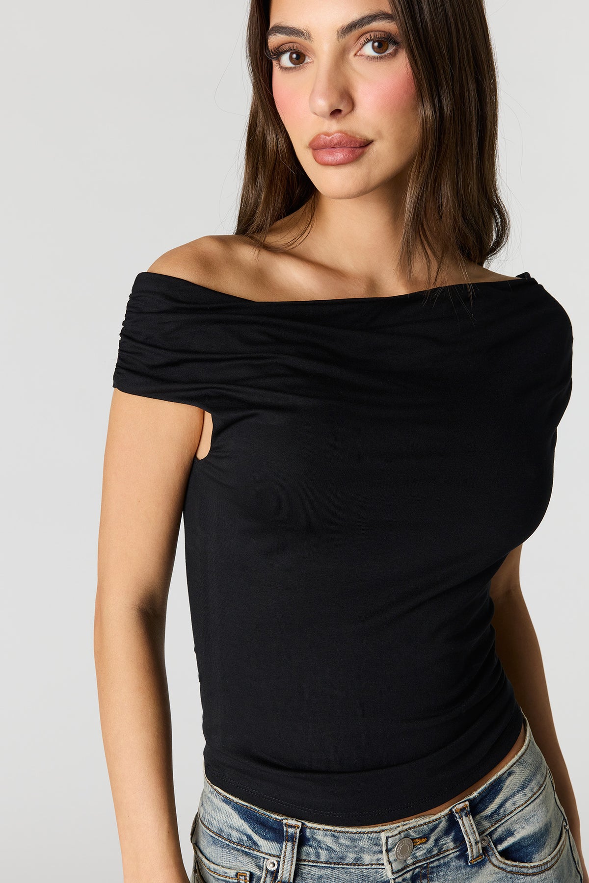 Alt View 4. Off Shoulder Ruched Top - Black