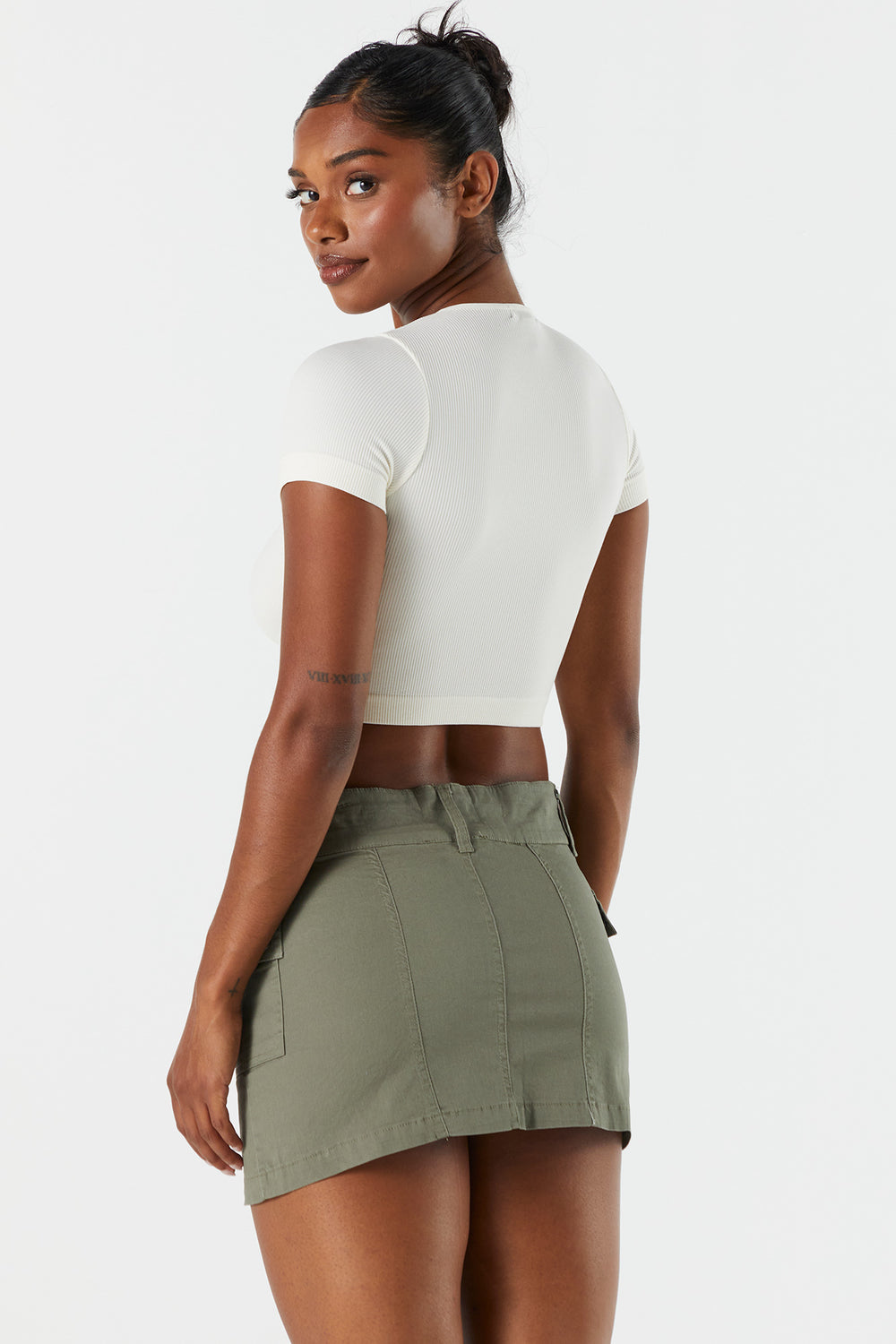 Seamless Ribbed Cropped T-Shirt Seamless Ribbed Cropped T-Shirt 14