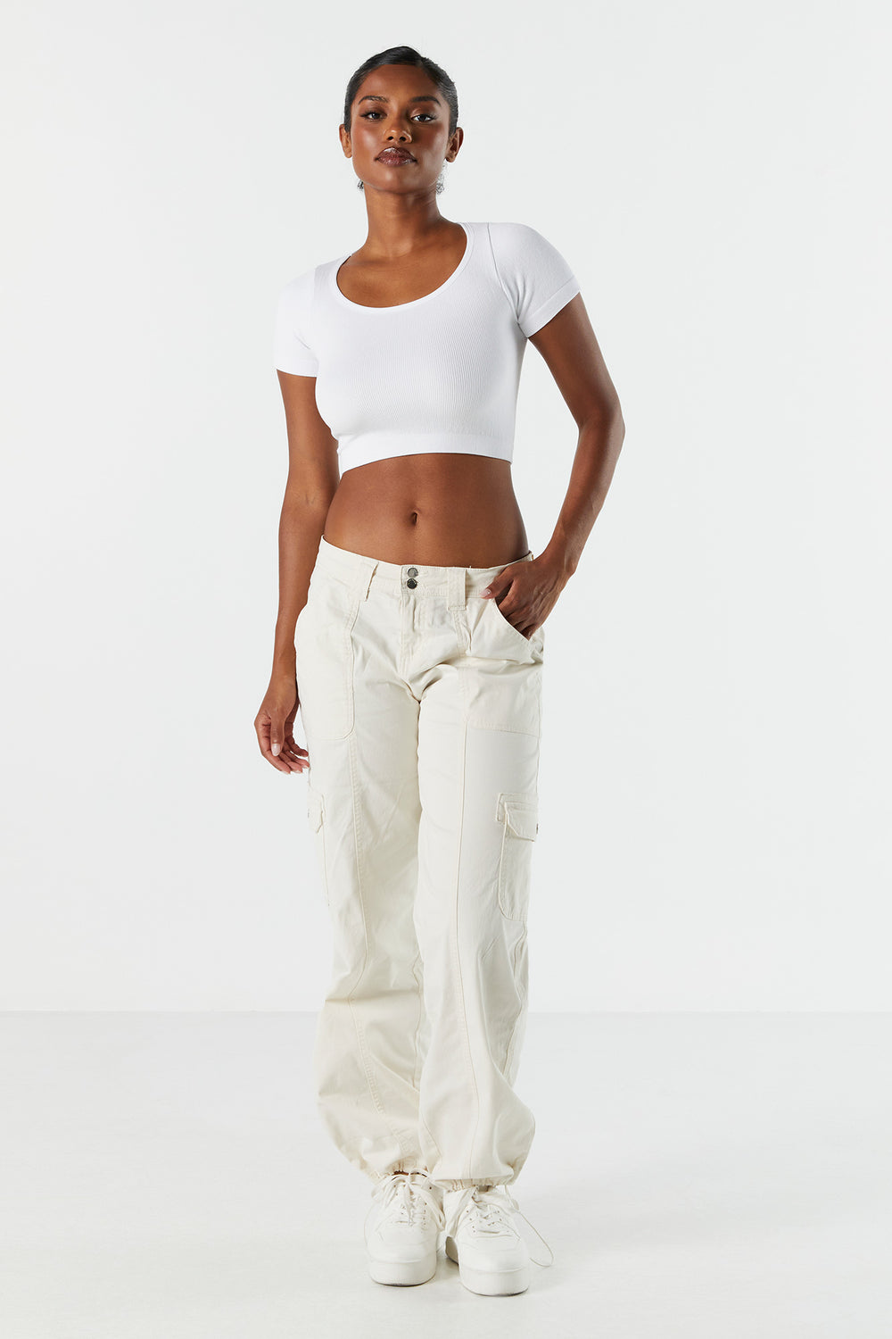 Seamless Ribbed Round Neck Cropped T-Shirt Seamless Ribbed Round Neck Cropped T-Shirt 9