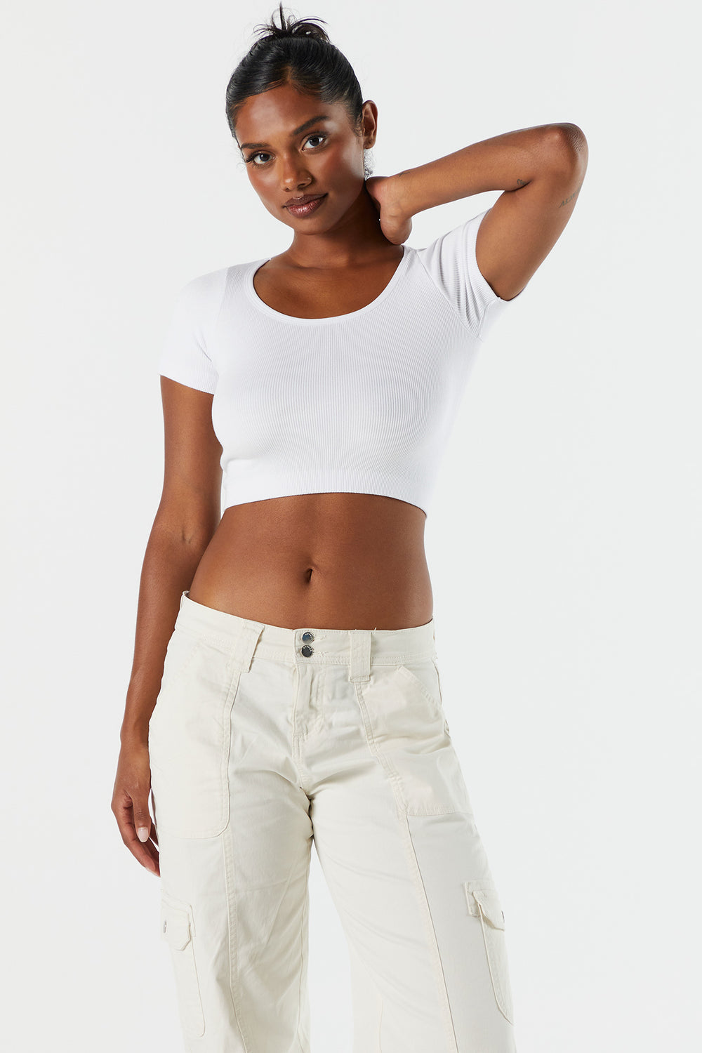 Seamless Ribbed Round Neck Cropped T-Shirt Seamless Ribbed Round Neck Cropped T-Shirt 7