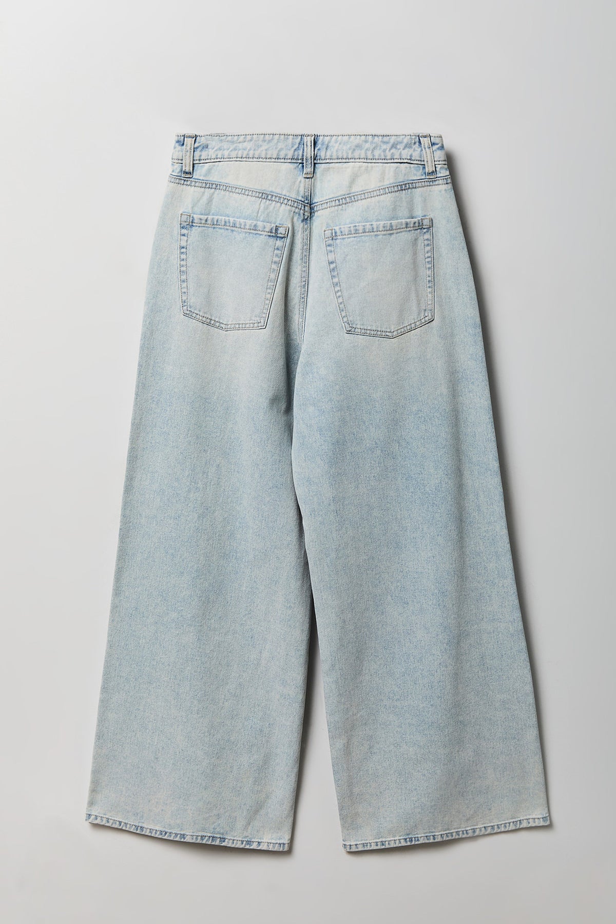Alt View 5. High Rise Ultra Baggy Jean - Light Denim Blue