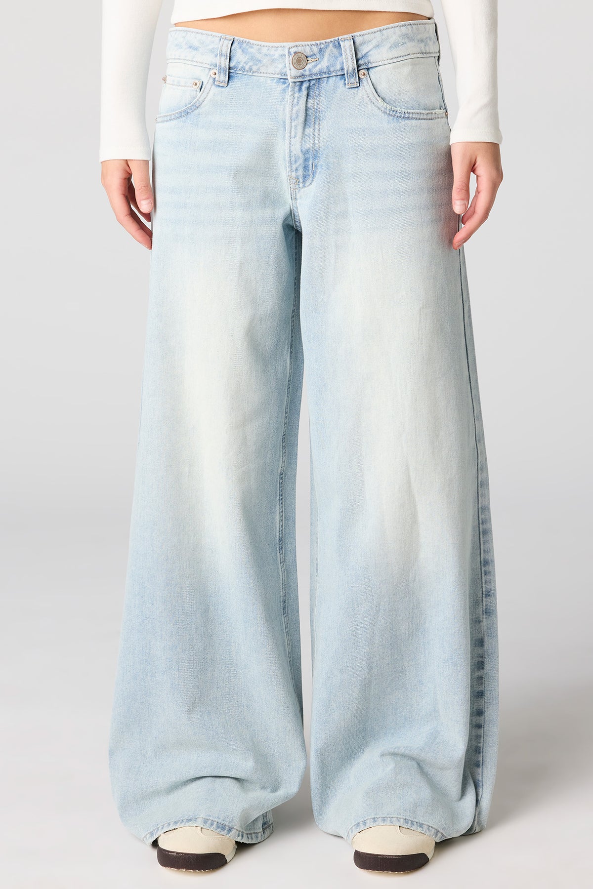 Alt View 2. Low Rise Ultra Wide Jean - Light Denim Blue