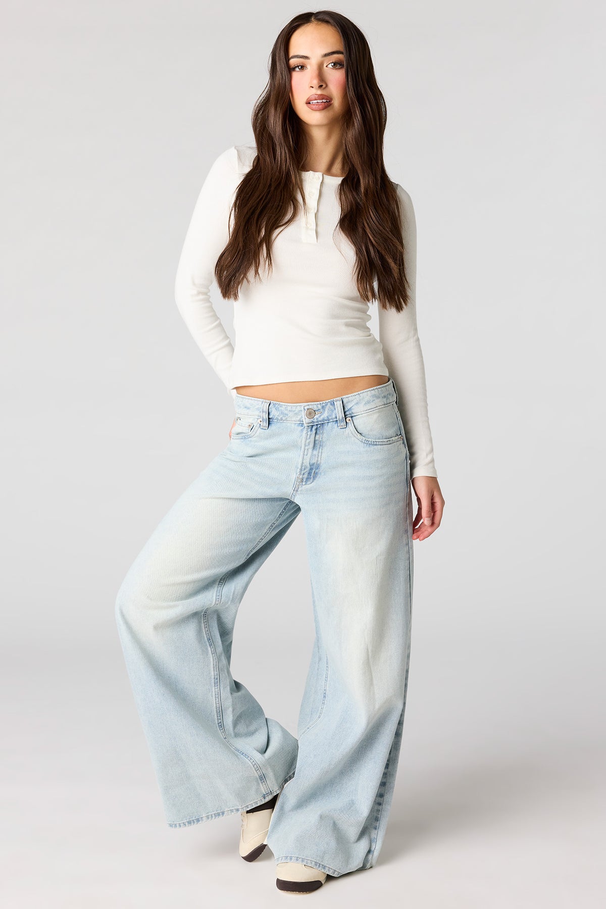 Low Rise Ultra Wide Jean - Light Denim Blue