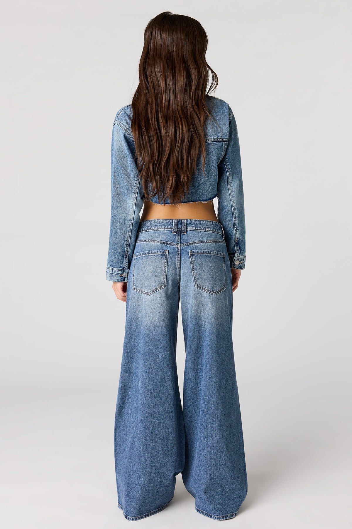 Alt View 3. Low Rise Ultra Wide Jean - Midnight Blue