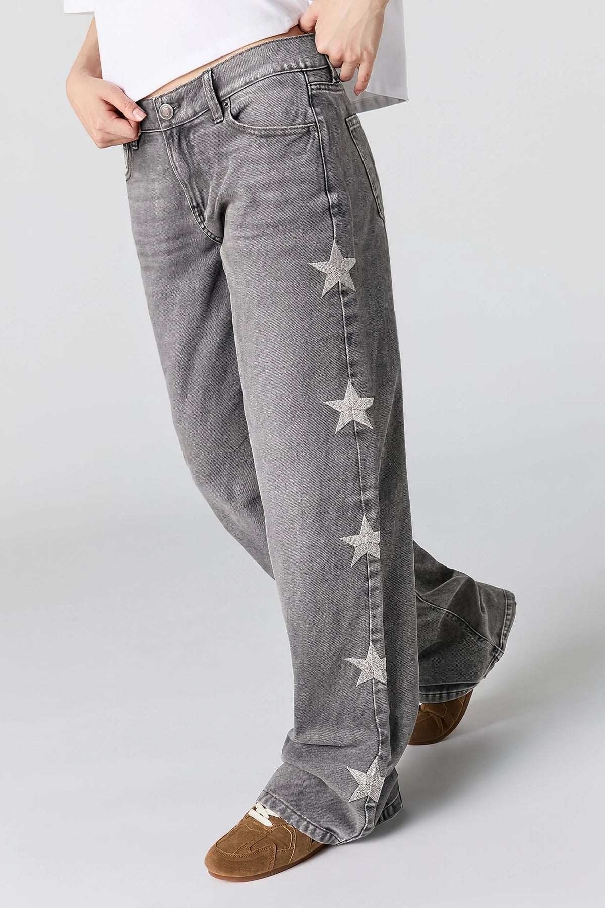 Alt View 2. Brooklyn Low Rise Baggy Jean - Charcoal