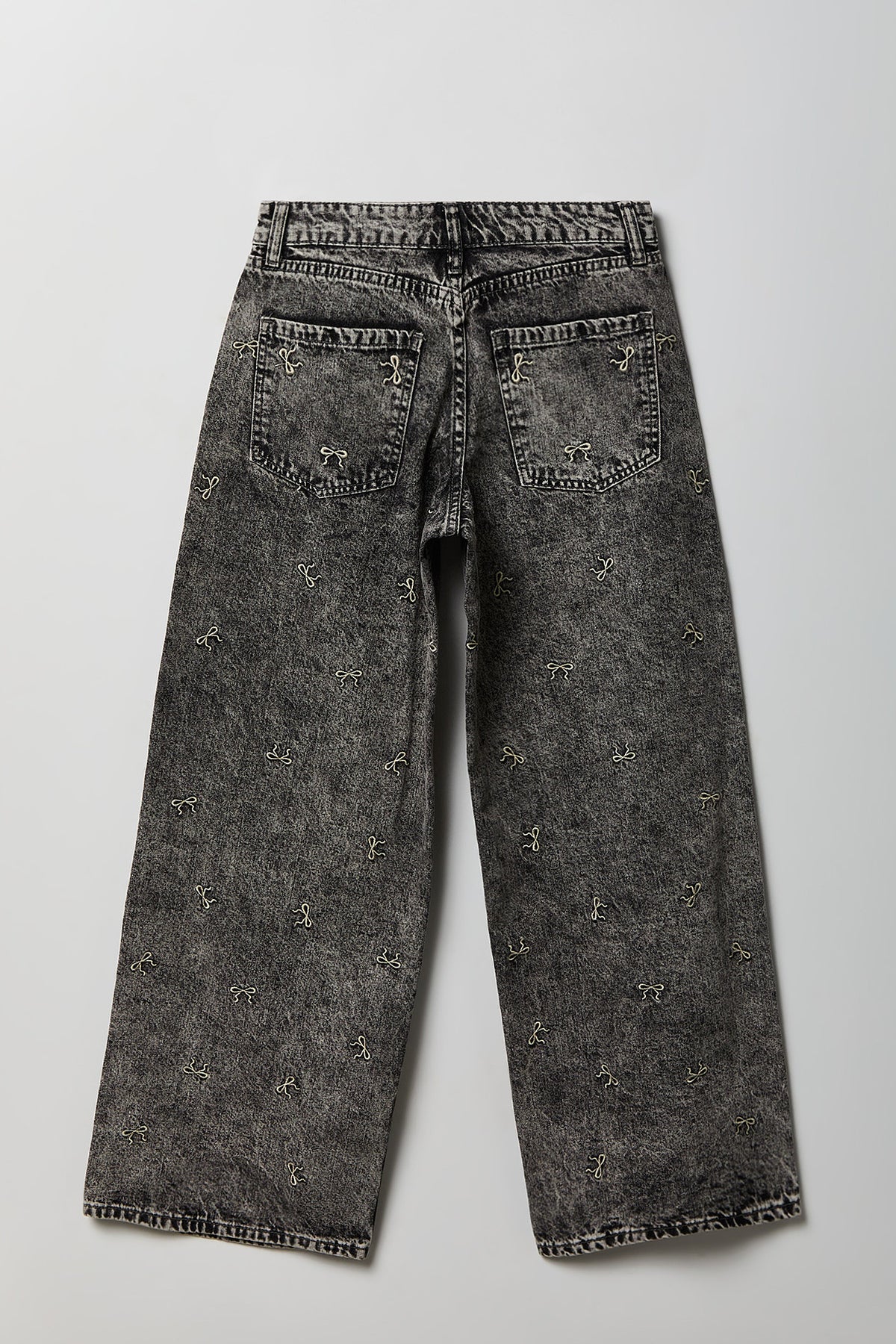 Alt View 5. Low Rise Bow Embroidered Baggy Denim Jean - Charcoal