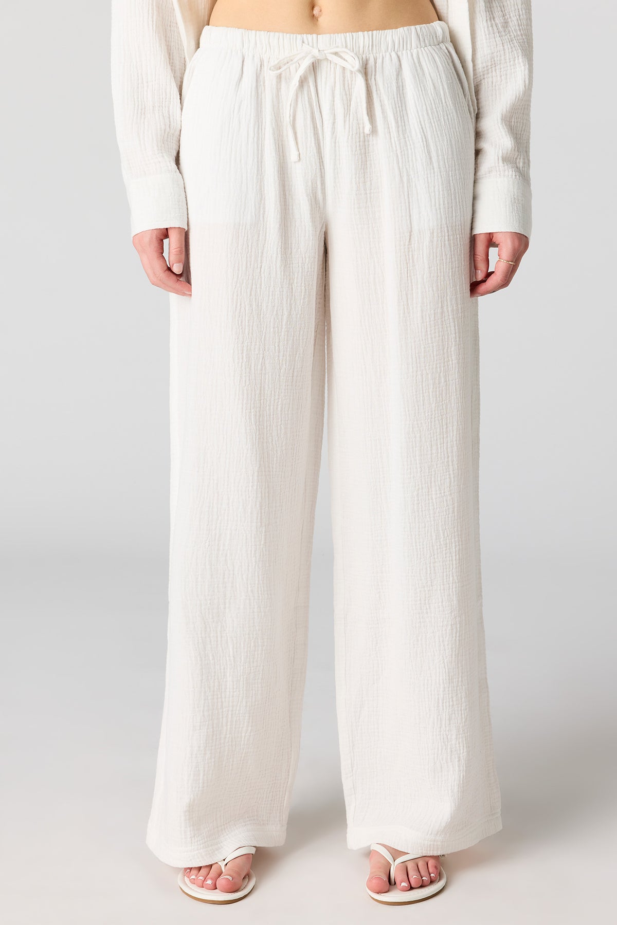 Alt View 3. Textured Flowy Wide Leg Pant - White