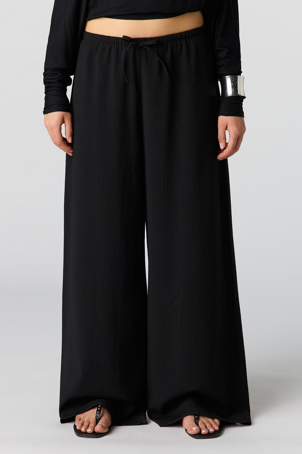 Alt View 2. Textured Flowy Wide Leg Pant - Black