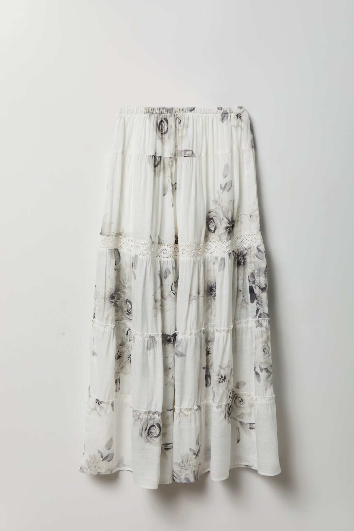 Alt View 4. Crochet Trim Maxi Skirt - Black with White