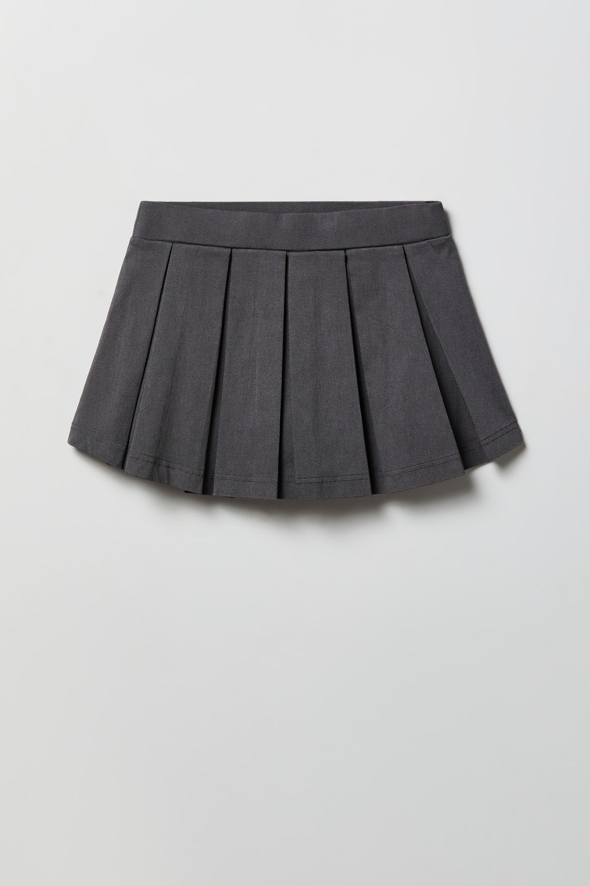 Alt View 2. Pleated Micro Mini Skort - Charcoal