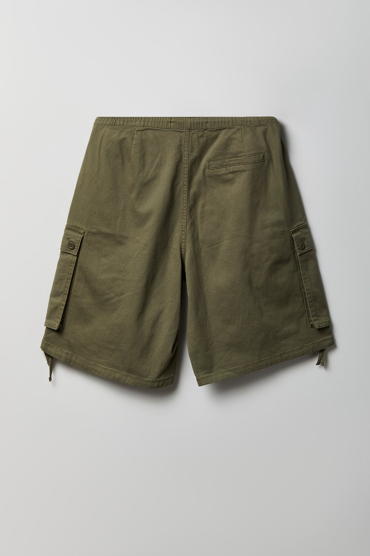 Alt View 2. Bermuda Cargo Short - Green
