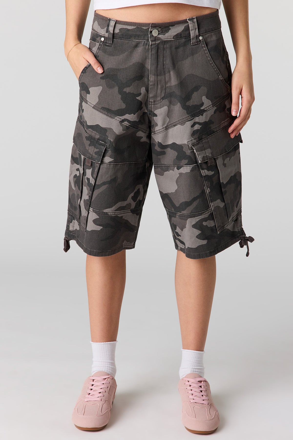 Alt View 2. Cargo Jort 13.5" - Camouflage