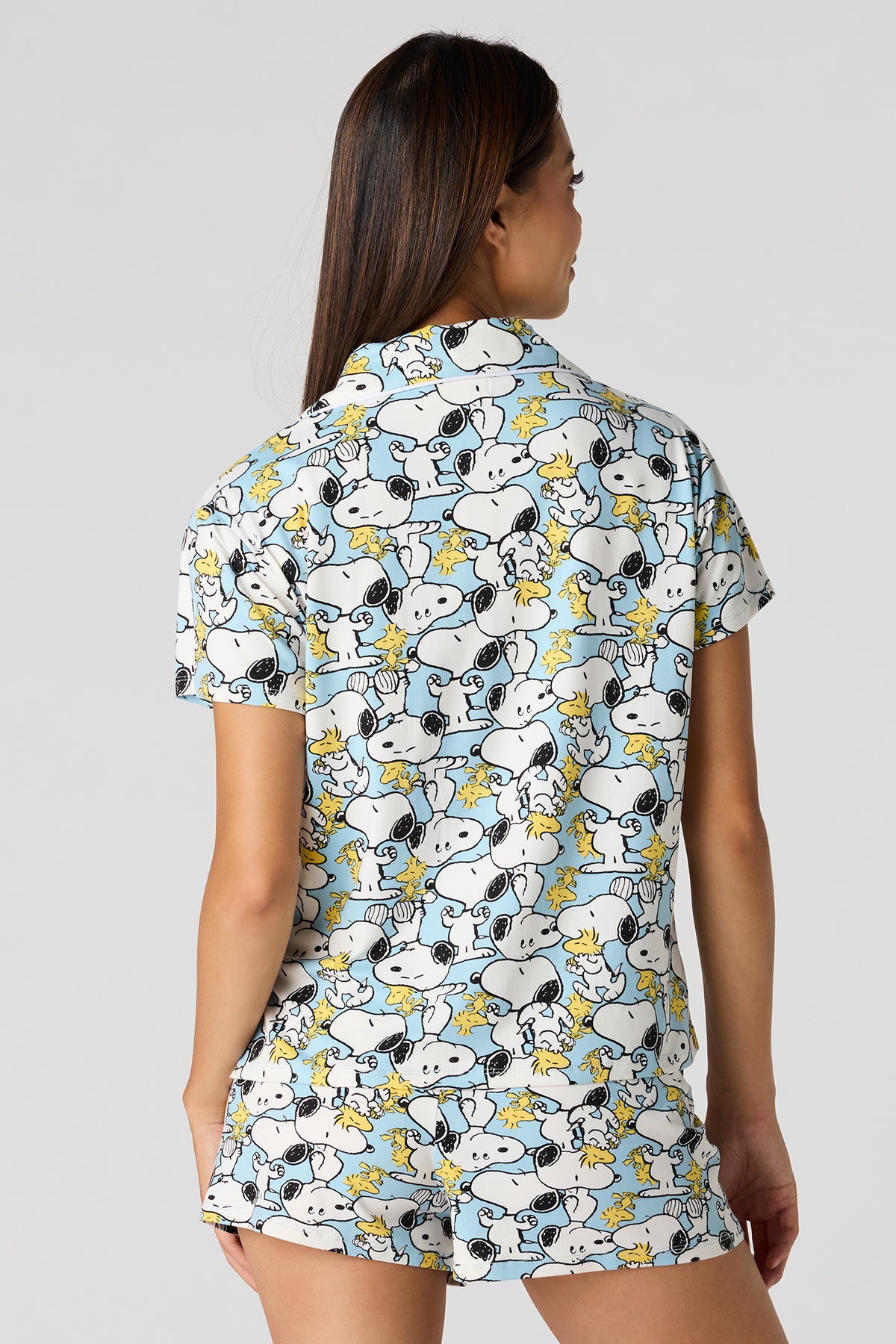 Alt View 2. Peanuts Snoopy Button Up Top & Short Pajama Set - Light Blue