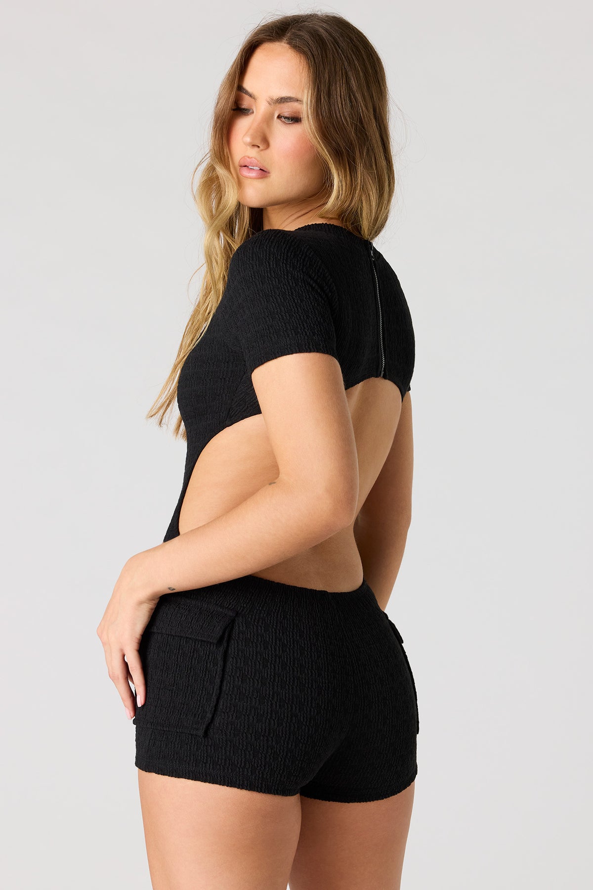 Alt View 2. Textured Cutout Short Sleeve Romper - Black