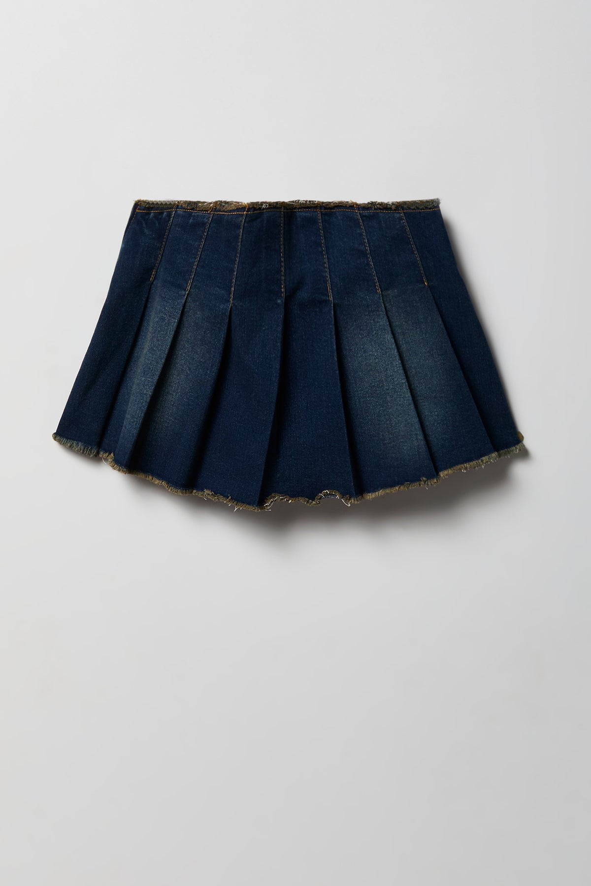 Alt View 2. Stretch Denim Low Rise Pleated Mini Skort - Midnight Blue