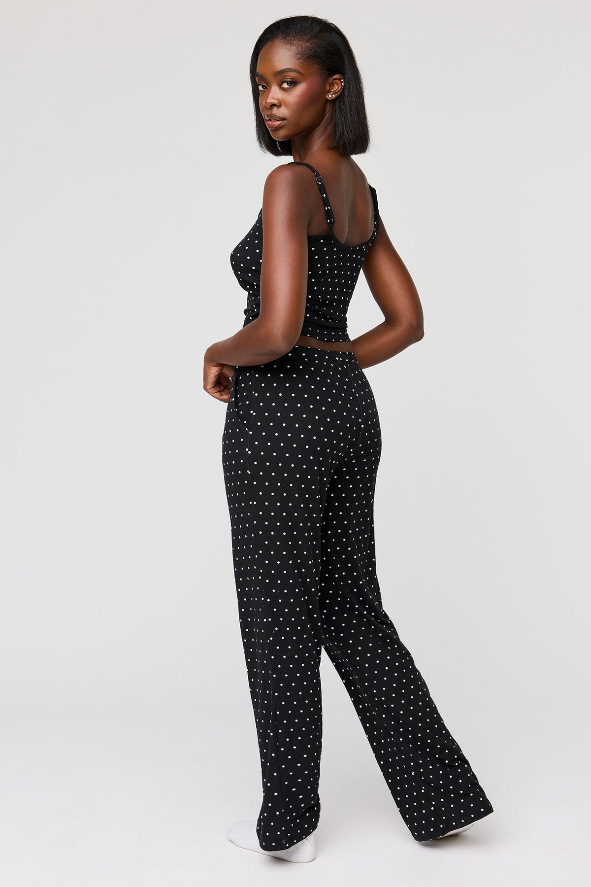 Alt View 4. Printed Cami & Pant Pajama Set - Black