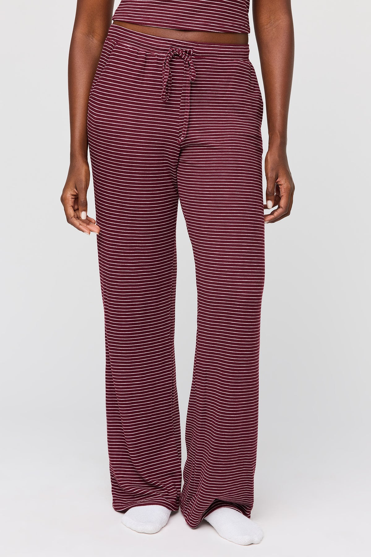 Alt View 3. Printed Cami & Pant Pajama Set - Burgundy