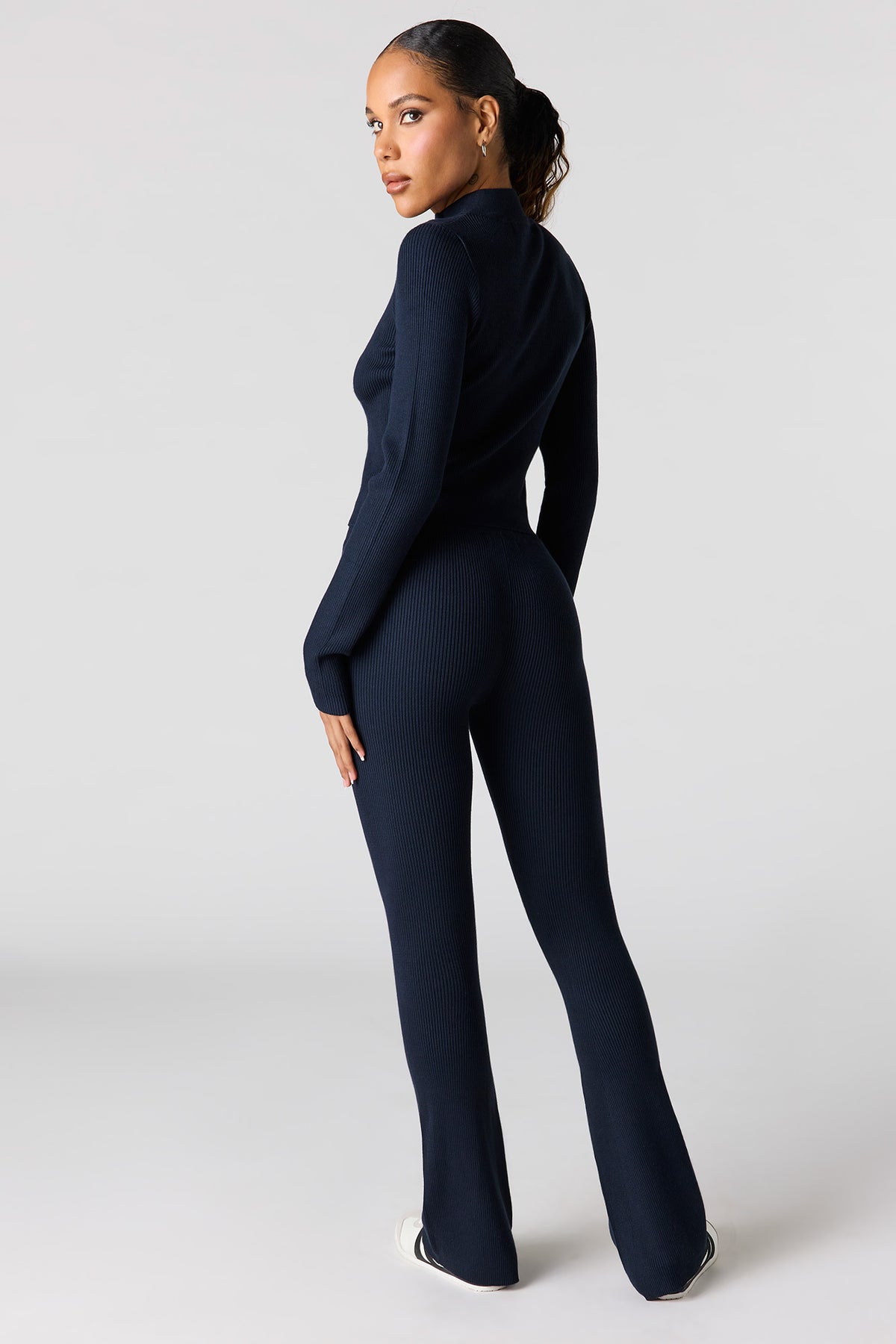 Alt View 3. Ribbed Flare Pant - Navy
