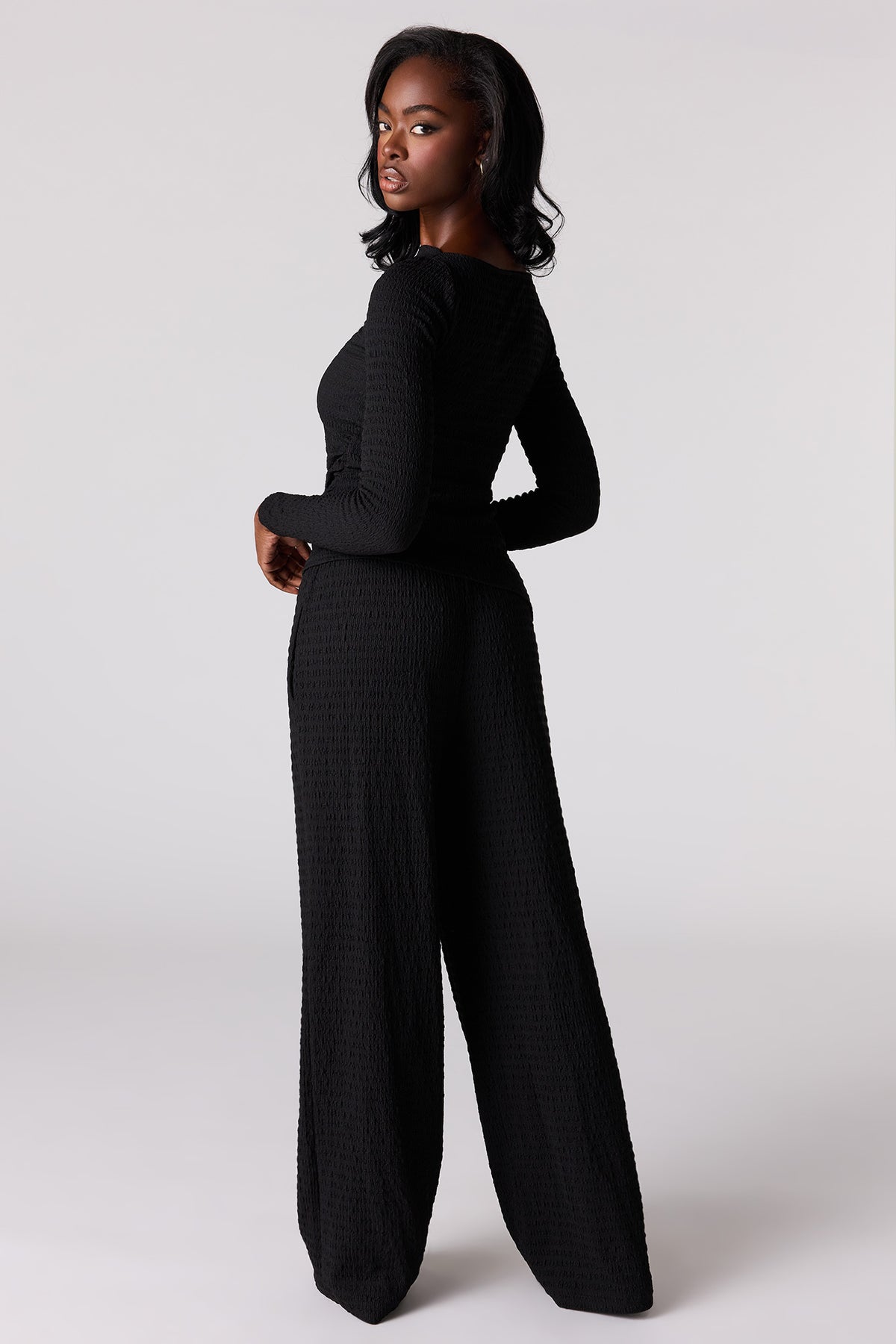 Alt View 3. Textured Wide Leg Pant - Black