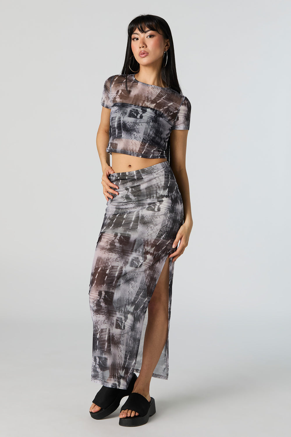 Abstract Mesh Cropped T-Shirt Abstract Mesh Cropped T-Shirt 3