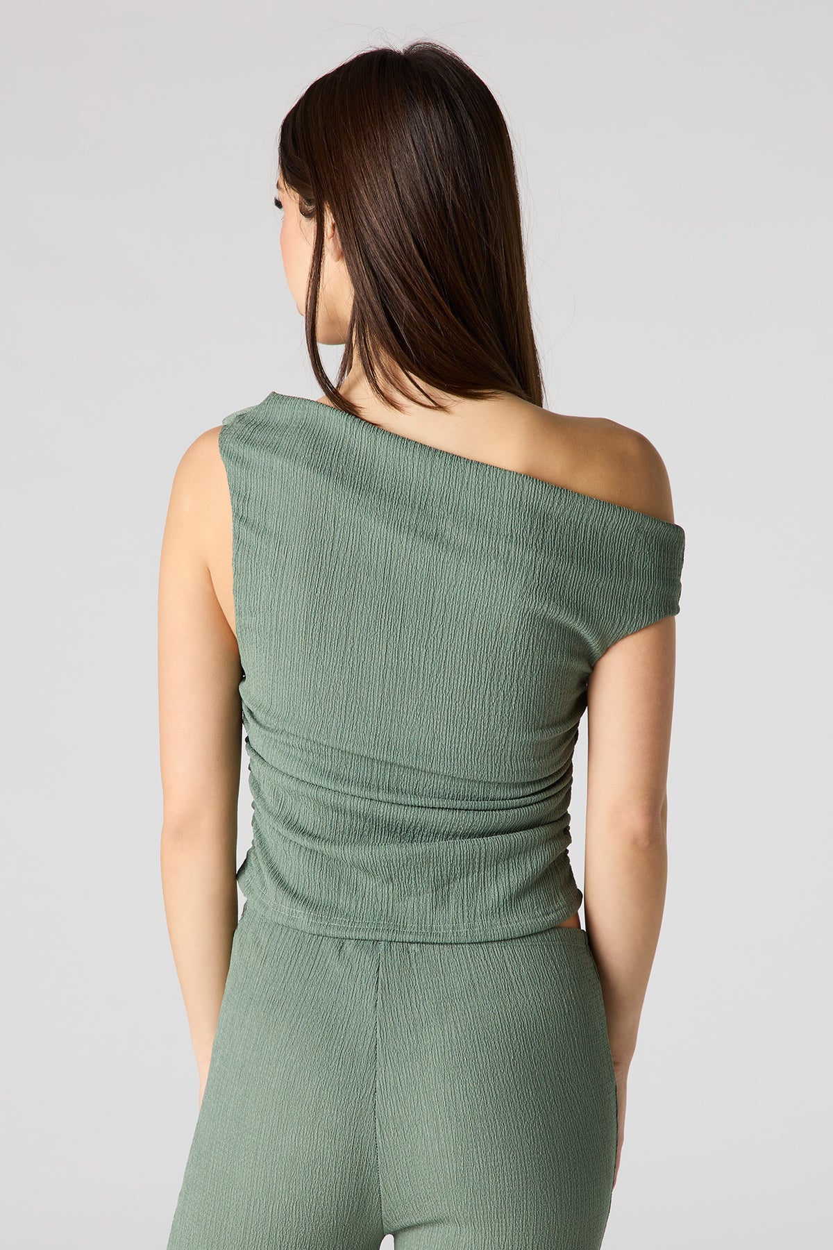 Alt View 2. Textured Off Shoulder Top - Dark Green