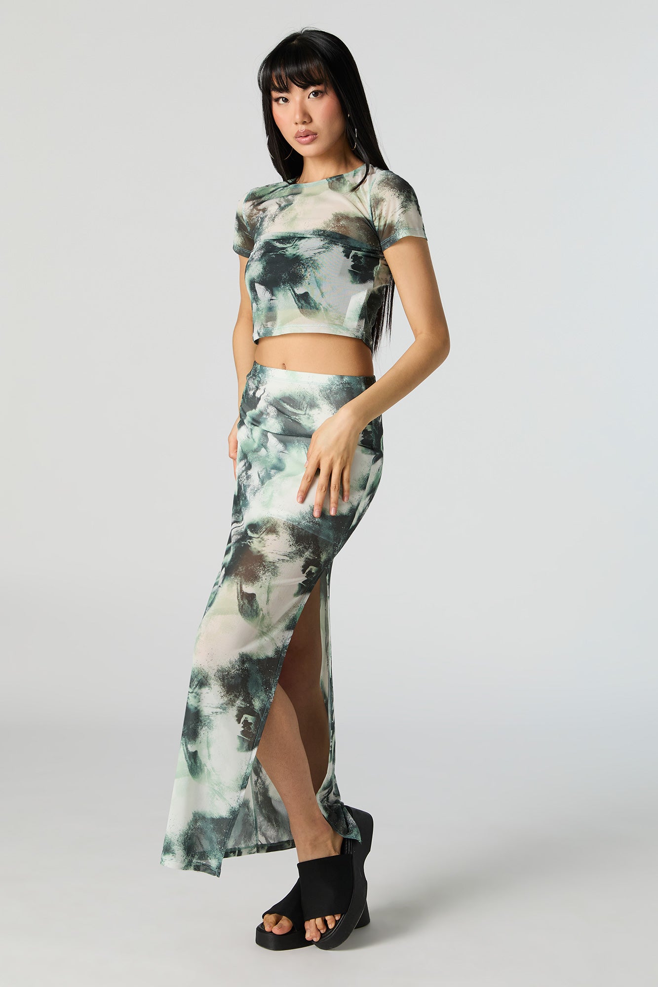 Green Abstract Mesh Slit Maxi Skirt