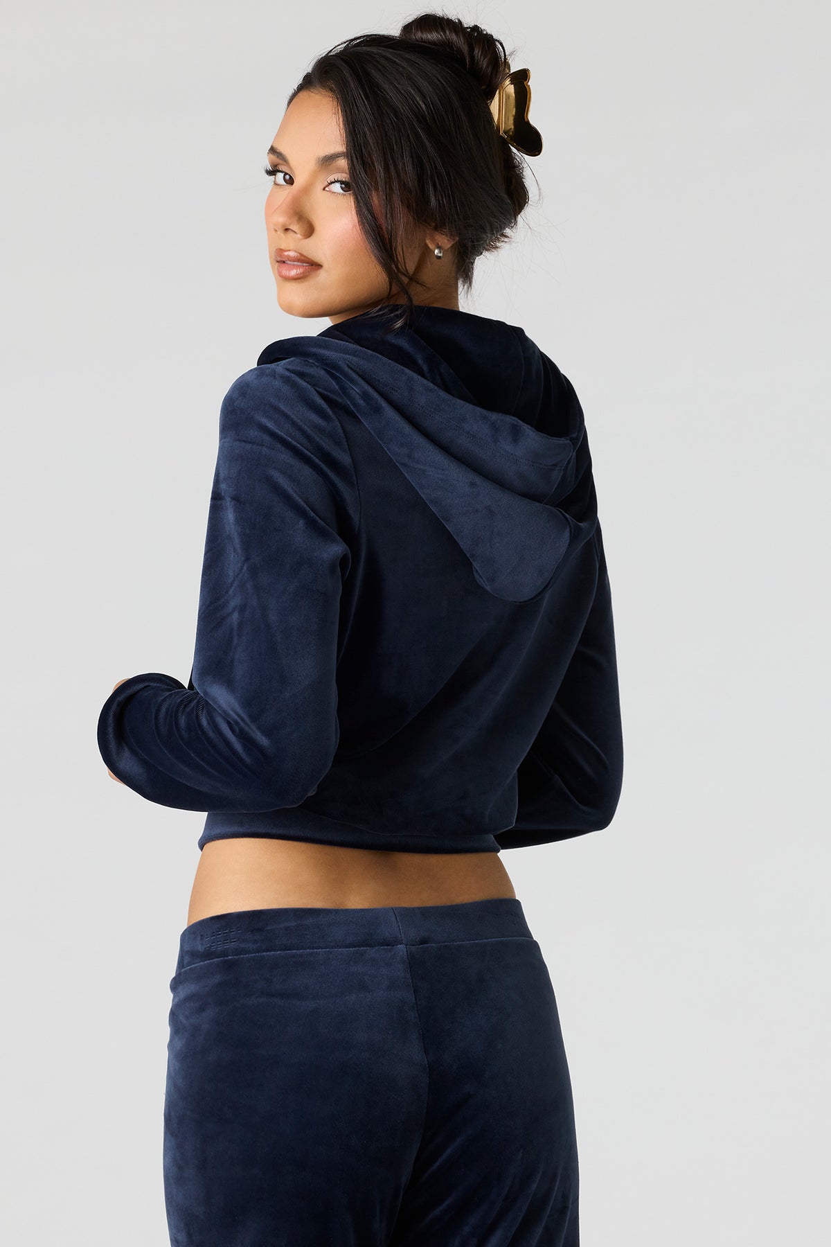 Alt View 2. Sommer Ray Velour Zip Jacket - Navy
