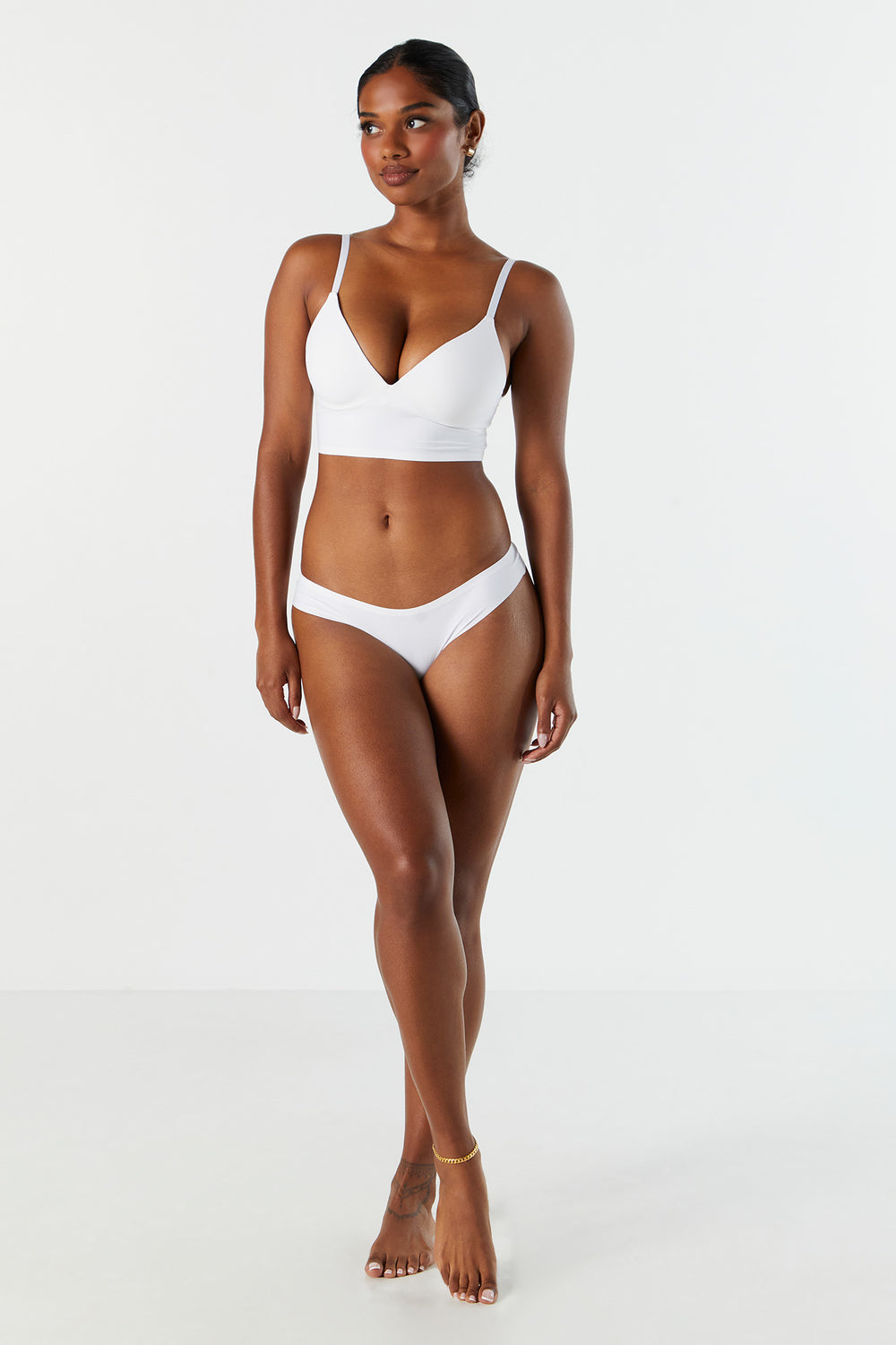 No Show V-Neck Bralette No Show V-Neck Bralette 6