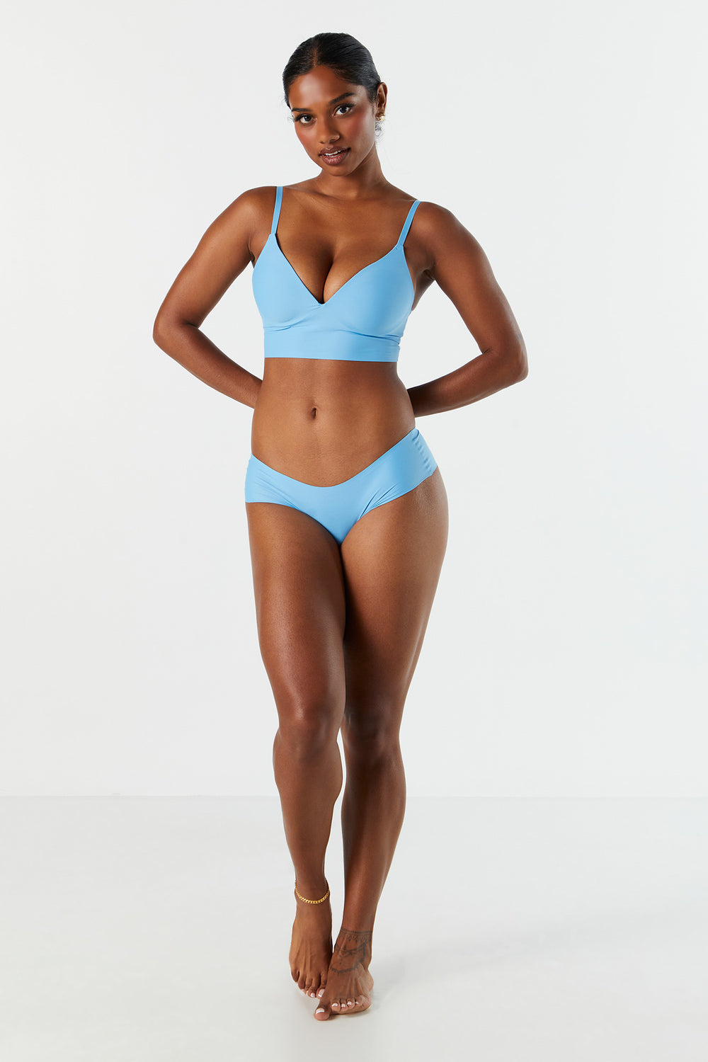 No Show V-Neck Bralette No Show V-Neck Bralette 12
