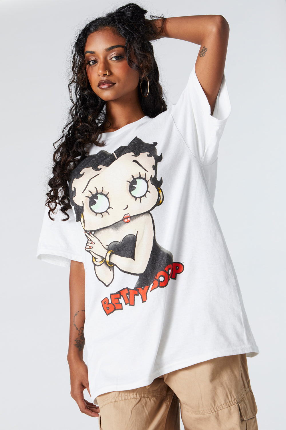 Betty Boop White Graphic Boyfriend T-Shirt Betty Boop White Graphic Boyfriend T-Shirt 1