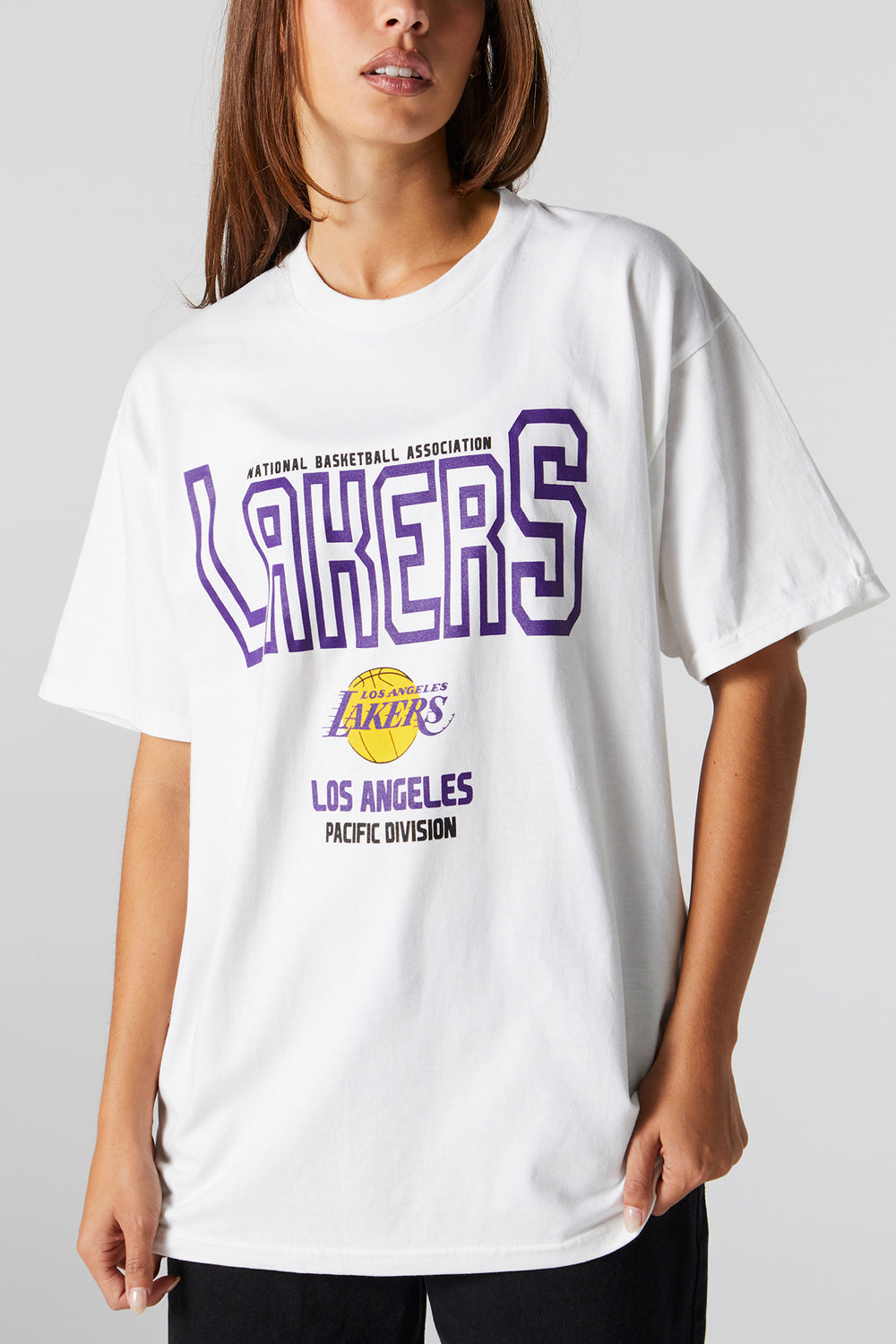Lakers Graphic Boyfriend T-Shirt Lakers Graphic Boyfriend T-Shirt 2