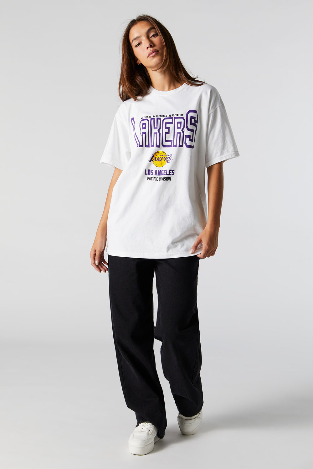 Lakers Graphic Boyfriend T-Shirt Lakers Graphic Boyfriend T-Shirt 4