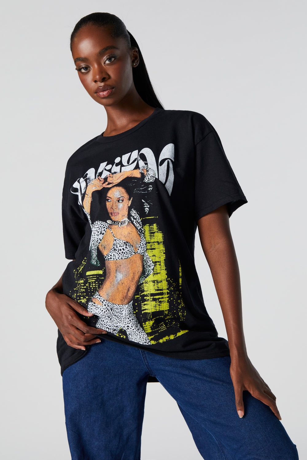 Aaliyah Graphic Boyfriend T-Shirt Aaliyah Graphic Boyfriend T-Shirt 1