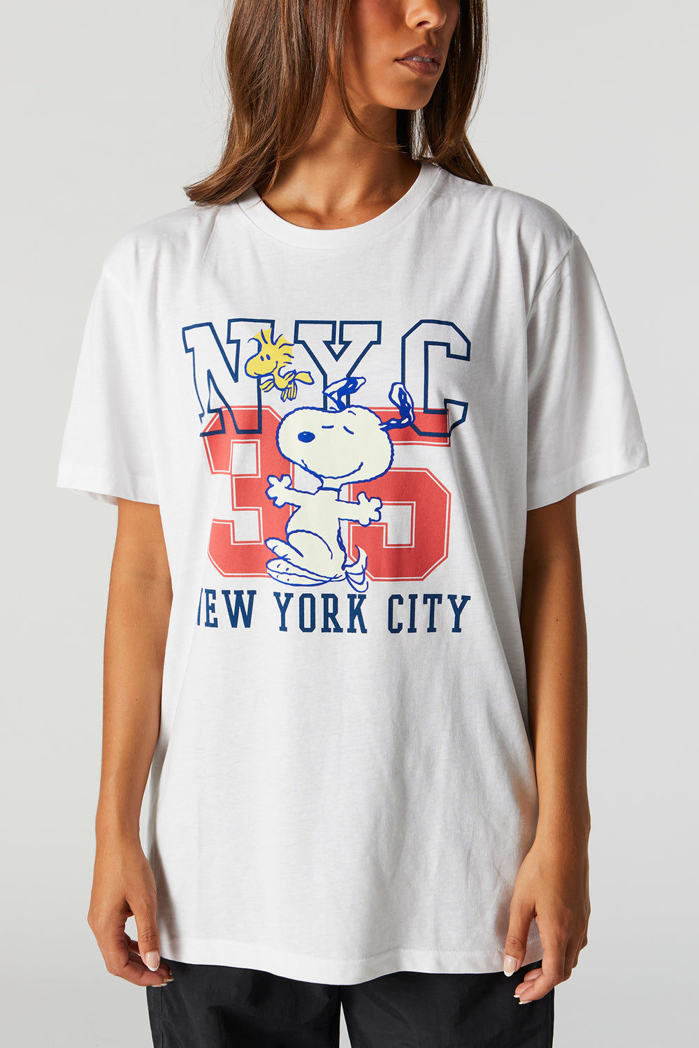 Snoopy NYC Graphic Boyfriend T-Shirt Snoopy NYC Graphic Boyfriend T-Shirt 2