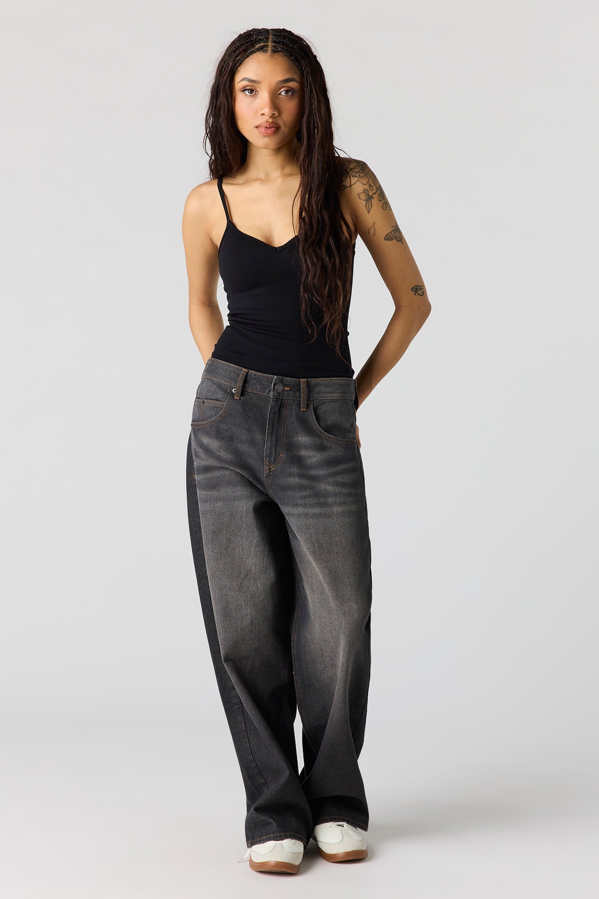 Alt View 3. Braless Seamless Ribbed V-Neck Cami - Black