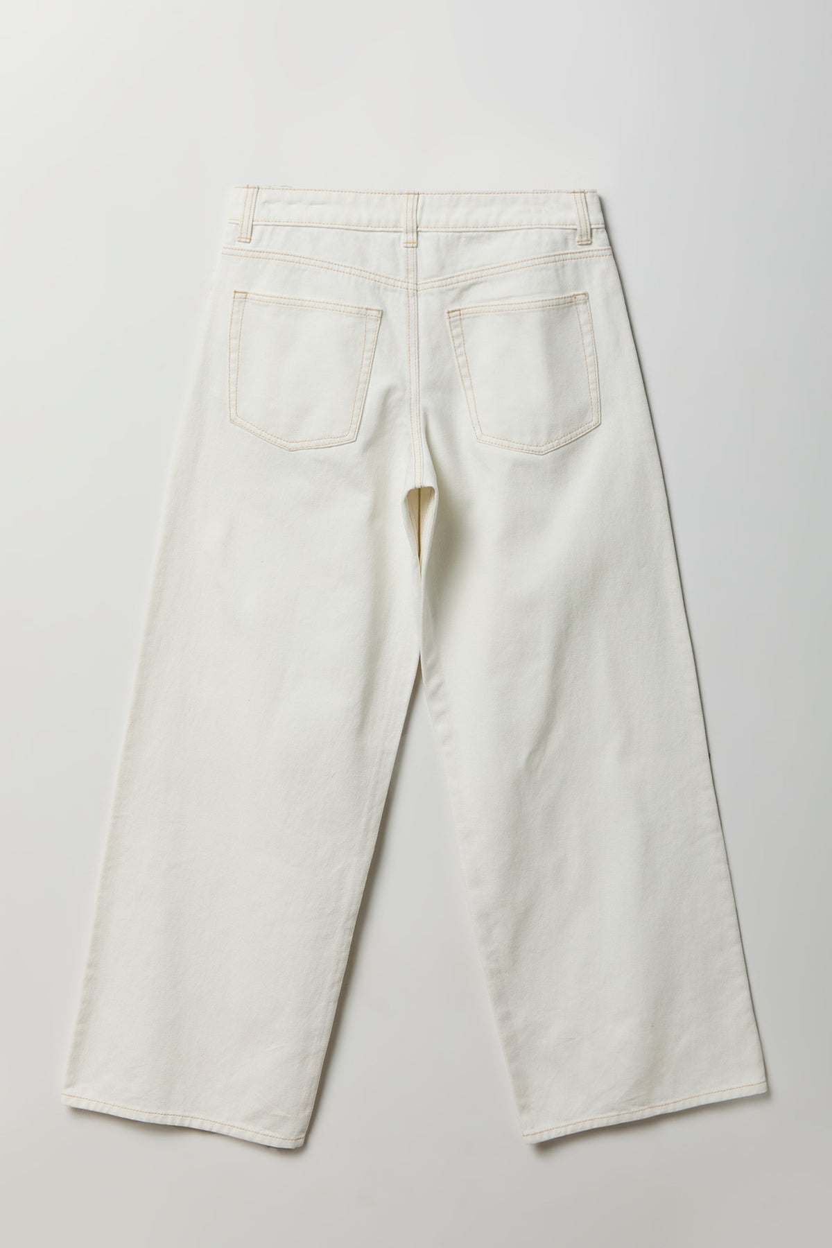 Alt View 2. London Low Rise Super Baggy White Jean - Eggshell