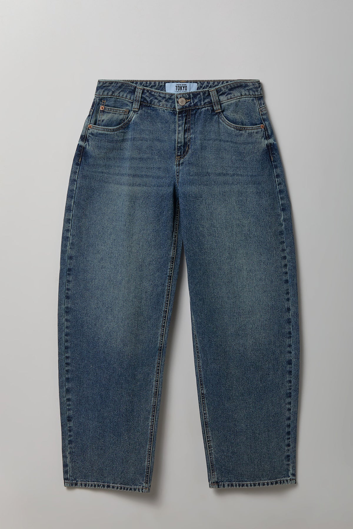 Alt View 4. Low Rise Barrel Vintage Dark Jean - Midnight Blue