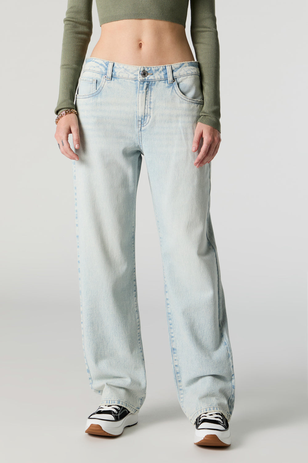 Light Washed Baggy Jean Light Washed Baggy Jean 2