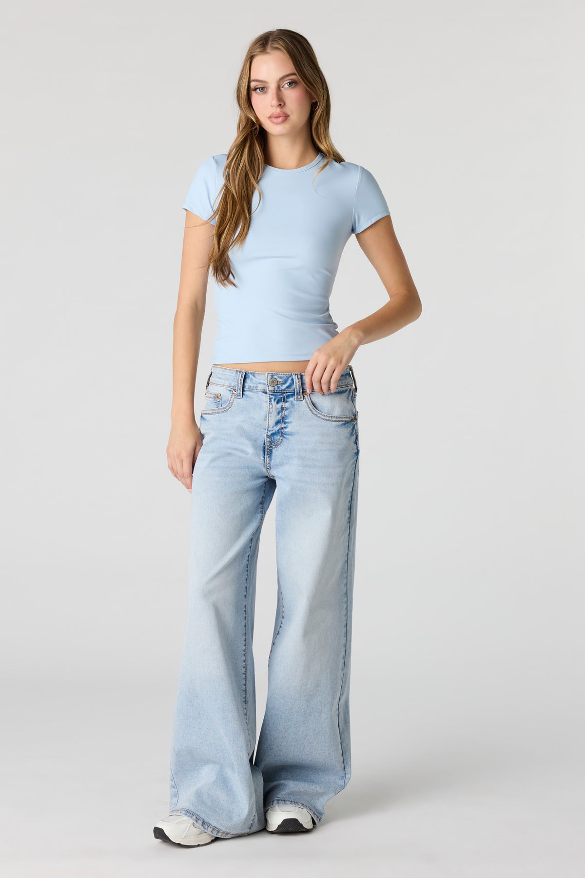 Alt View 3. Luxe Heavy Contour T-Shirt - Light Blue
