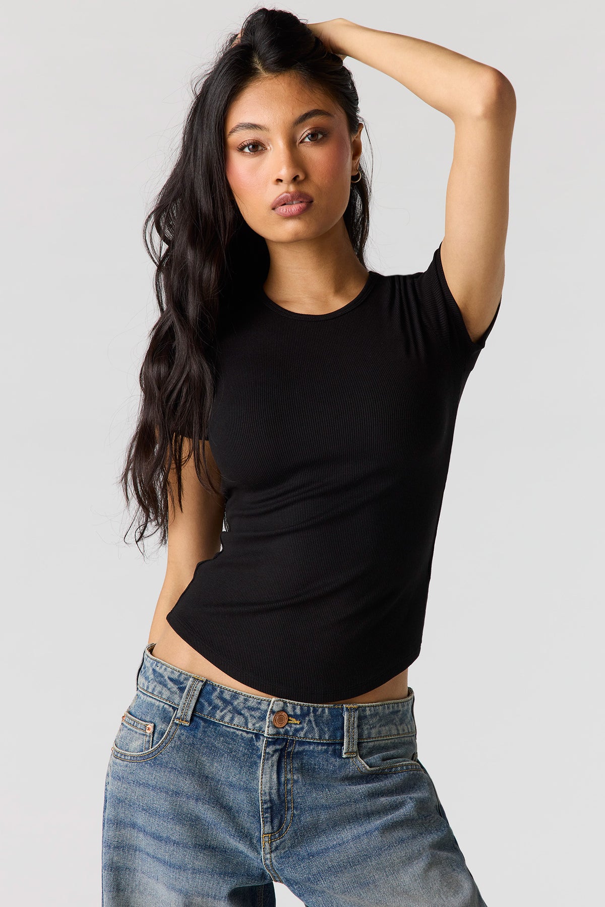 Ribbed Curved Hem T-Shirt - Black