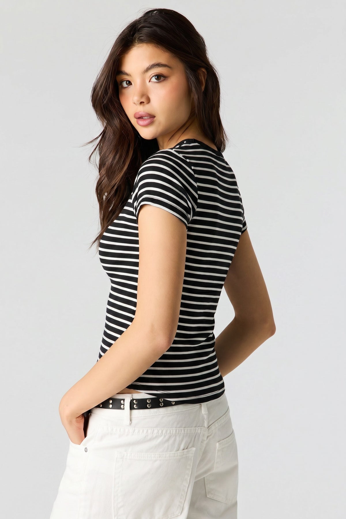 Alt View 2. Ribbed Curved Hem T-Shirt - Blue