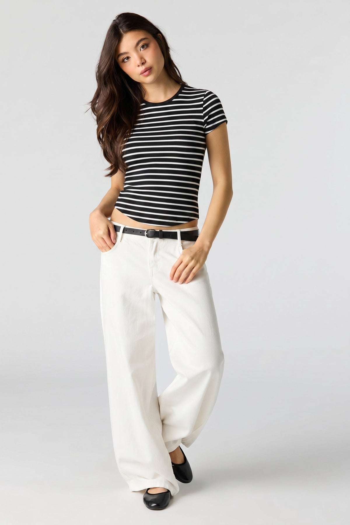 Alt View 3. Ribbed Curved Hem T-Shirt - Blue