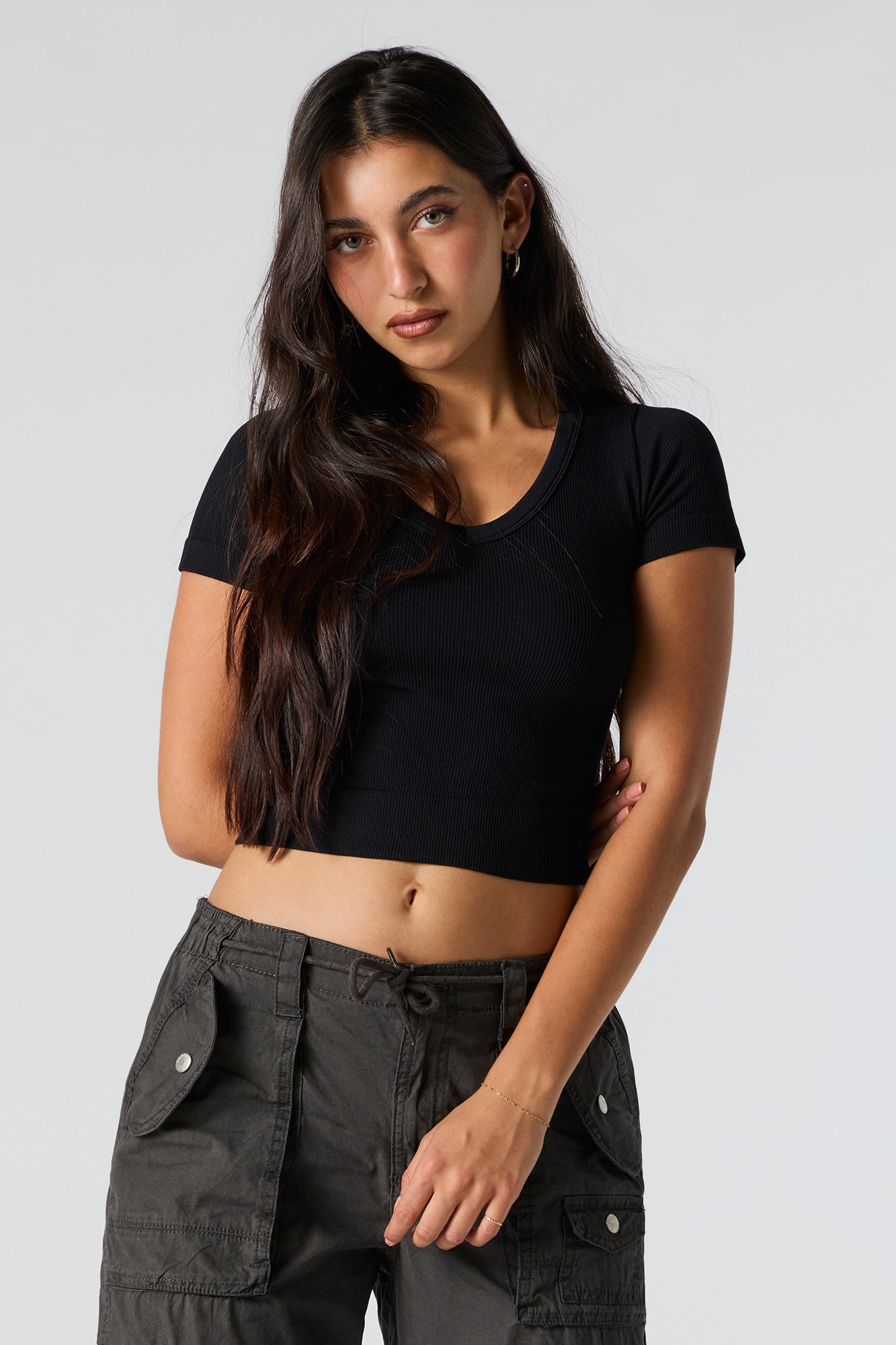 Solid Ribbed V-Neck Cropped T-Shirt