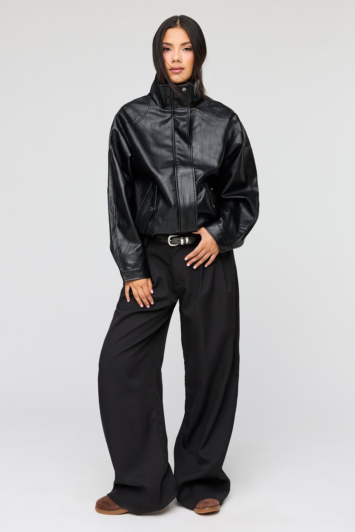 Alt View 3. Oversized Faux Leather Jacket - Black