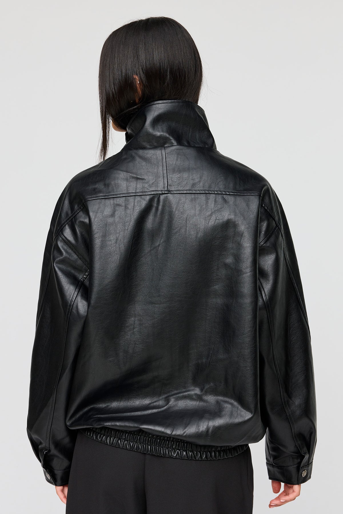 Alt View 4. Oversized Faux Leather Jacket - Black